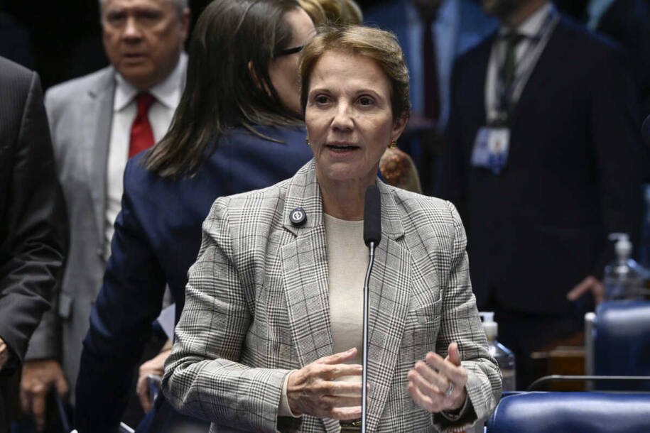 Tereza Cristina alerta: Flávio Bolsonaro precisará equilibrar China e EUA na presidência