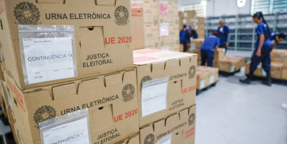 Tribunais Eleitorais Distribuem 560 mil Urnas e Garantem Segurança na Votação