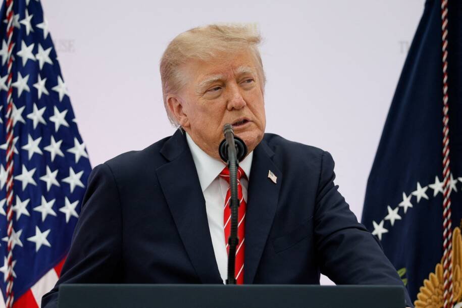 Trump defende acordo de diesel com a Rússia e ignora críticas de parlamentares