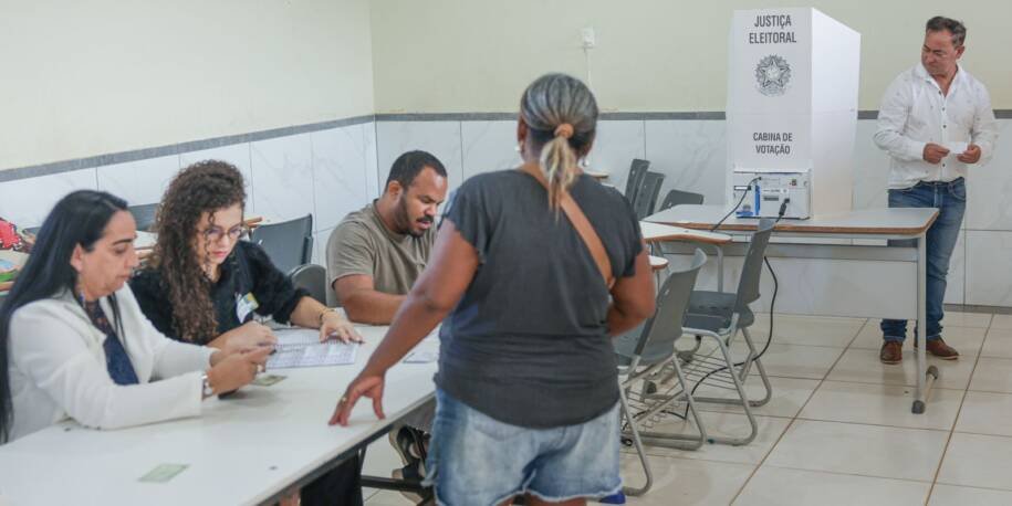 TSE desmente fraude e confirma normalização após pausa de 50 minutos