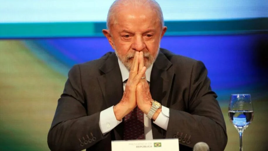 TSE exige que Meta explique tratamento desigual entre Lula e Flávio Bolsonaro