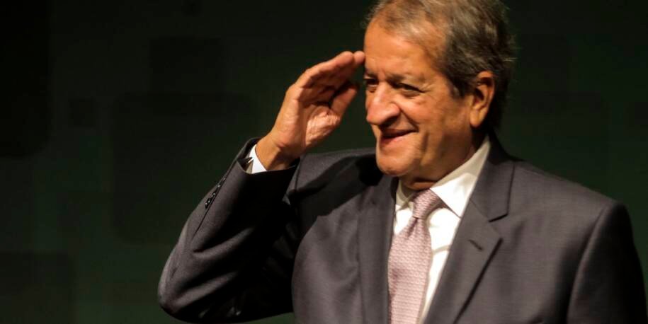 Valdemar Costa Neto reconhece vitória de Lula, mas Flávio Bolsonaro contesta resultado