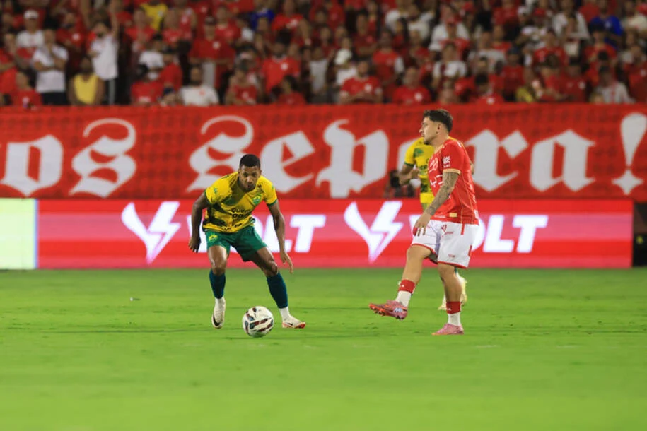 Vila Nova perde liderança após empate sem gols com Cuiabá no OBA